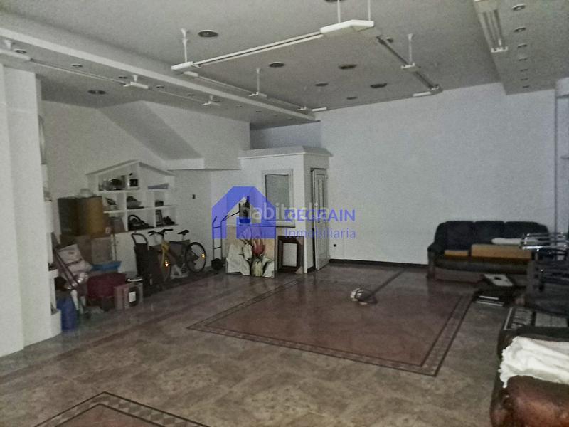 Foto b9669e17-0a24-48d2-b479-9dc15a40f654. Location local commercial dans Masip Oviedo