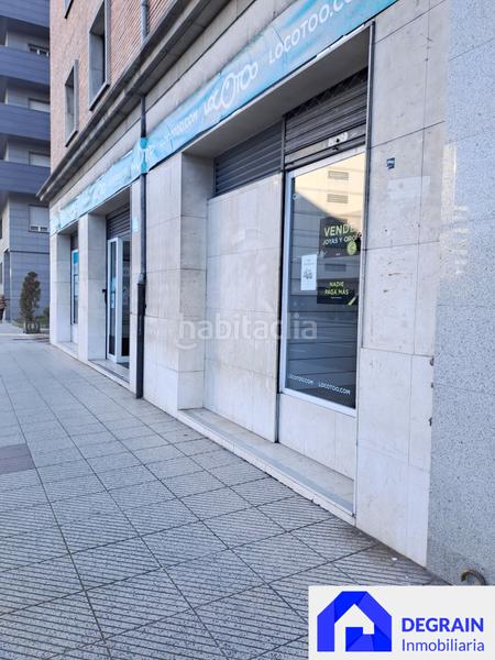 Foto 9badf55d-048b-4321-9a88-b212a2e3e732. Alquiler local comercial local en esquina lado plaza america de 450 metros en Oviedo