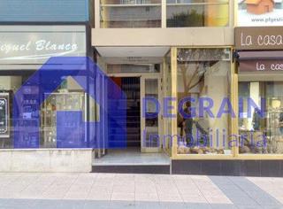 Miete Büro in Salesas - Foncalada - Campoamor. Esta puede ser la oficina ideal para su negocio.