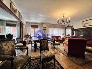 Pis  Calle doctor alfredo martínez. Magnifica vivienda de 5 dormitorios plaza america