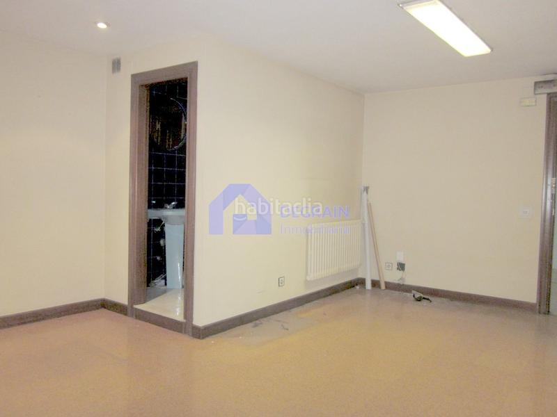 Foto b51e92d6-c114-4ad0-bf46-f5e14368f6b2. Alquiler oficina alquiler oficina centro en Casco Histórico Oviedo