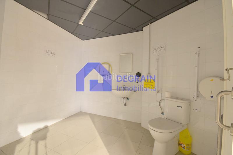 Foto e99c076c-e091-4a82-b41a-26960e03c1f0. Alquiler local comercial alquiler local instalado cerca del huca en Oviedo