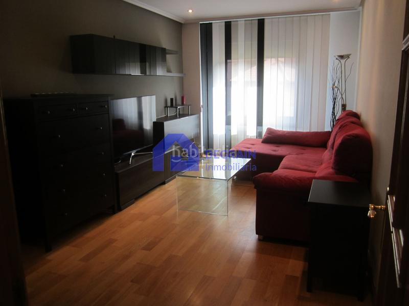 Foto d6850497-6a7d-4882-9f07-5f6b158842d6. Location appartement avec chauffage parking dans Salesas - Foncalada - Campoamor Oviedo