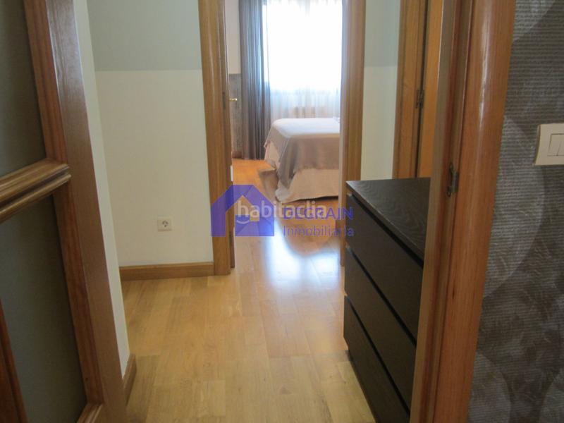 Foto cd0dfb06-5da2-463e-b5c5-a3f056ec93c4. Rent flat with heating parking in Salesas - Foncalada - Campoamor Oviedo