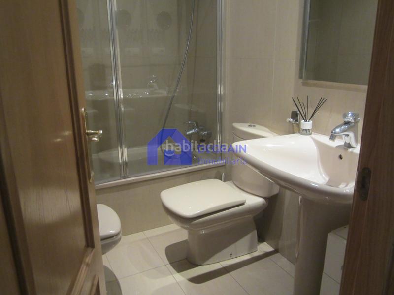 Foto cef066a8-9819-4169-8f6d-de7b28c778a7. Rent flat with heating parking in Salesas - Foncalada - Campoamor Oviedo