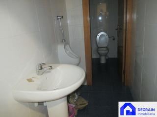 Business premise in Oviedo - Calle Aureliano San Román