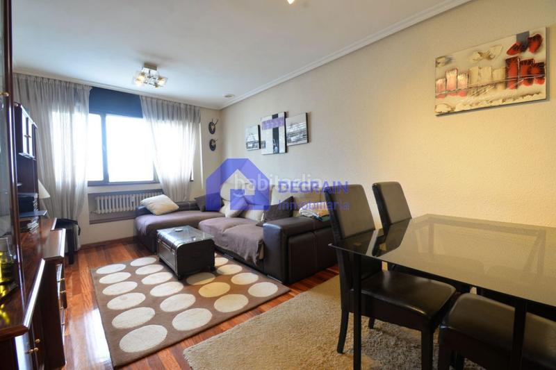 Foto f445dd93-fe51-42b3-8e8c-5ccdbc5056f6. Piso referencia 9136 tfno información 684643991 vivienda lujo en el mismo centro dos dormitorios en el mismo centro de ovied en Oviedo
