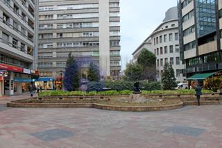 Alquiler Local Comercial  Oviedo - caveda. Referencia 6568  tfno información 958202318 local en alquiler en
