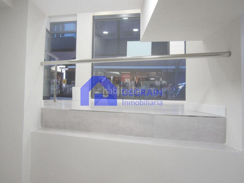 Foto 3aca2463-9c60-4a9a-a5c3-107d6d890ab0. Alquiler local comercial referencia 6568 tfno información 958202318 local en alquiler en el centro amplio local instalado en el mismo centro de en Oviedo