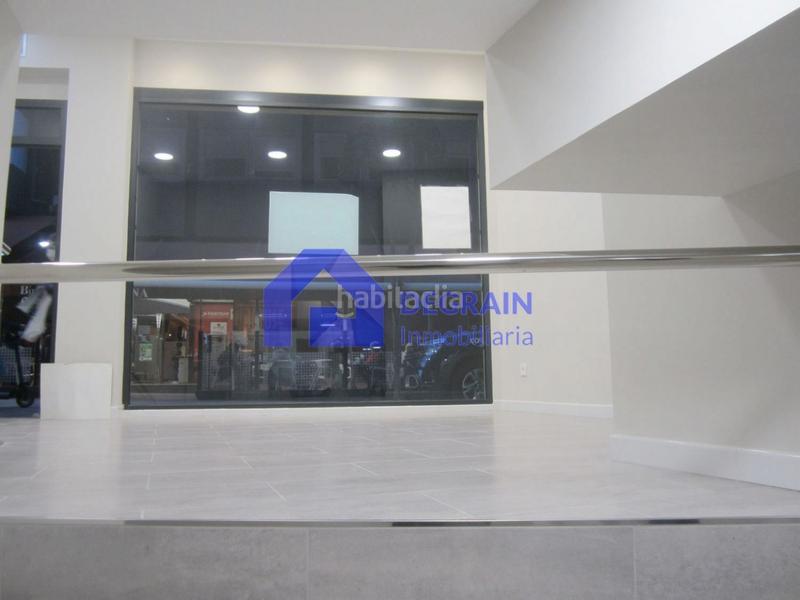 Foto 6b9ec77a-d789-4031-99b7-d464c99e455e. Alquiler local comercial referencia 6568 tfno información 958202318 local en alquiler en el centro amplio local instalado en el mismo centro de en Oviedo