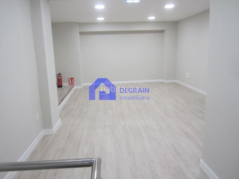 Foto a3cbc2f0-dcc4-41f0-a2a2-092419771d15. Alquiler local comercial referencia 6568 tfno información 958202318 local en alquiler en el centro amplio local instalado en el mismo centro de en Oviedo