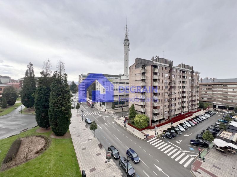 Foto b1597566-9409-4258-a153-b7aa11380b90. Pis a Llamaquique Oviedo