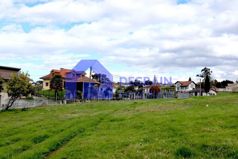 Foto b9e04e7c-cda4-4bbf-9089-d1c2010dca28. Terreny residencial a Parroquias Sur - La Manjoya Oviedo