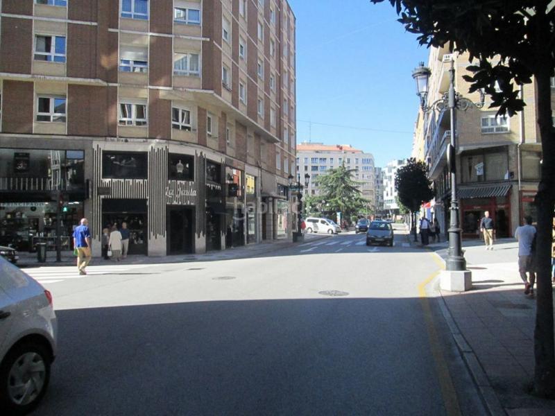 Foto 9c7f7c20-3480-403b-bd59-98754027ab08. Rent business premise in Parque San Francisco - Uría Oviedo