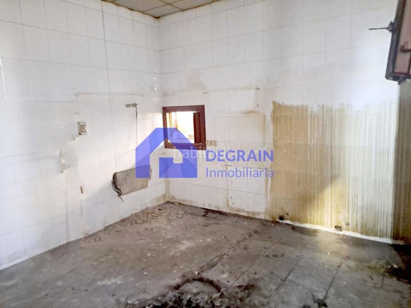 Foto 07447407-62b0-4e57-82a0-cef7598e0431. Affitto locale commerciale in Teatinos - Los Prados Oviedo