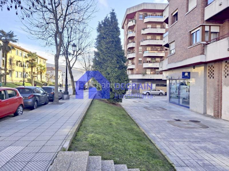 Foto 7befe01d-379c-4097-8113-7434be22b76d. Location local commercial dans Teatinos - Los Prados Oviedo