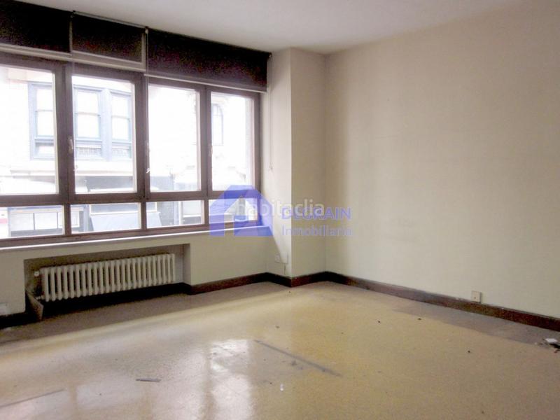 Foto 28e5d4e6-8ee9-45cd-98b2-928b92934d15. Miete büro in Salesas - Foncalada - Campoamor Oviedo