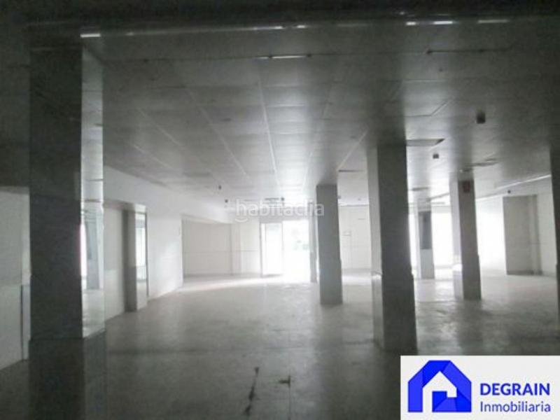 Foto 7a90cbc7-76a2-42f4-8594-556b4621ec87. Rent business premise in Teatinos - Los Prados Oviedo