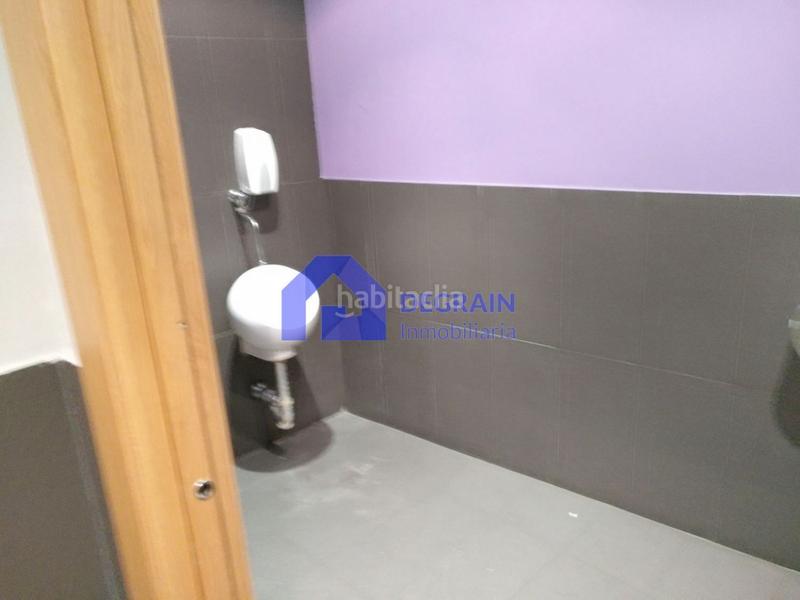 Foto 255945e5-4fa7-4664-8085-5287cd155e98. Affitto locale commerciale in Llano Gijón