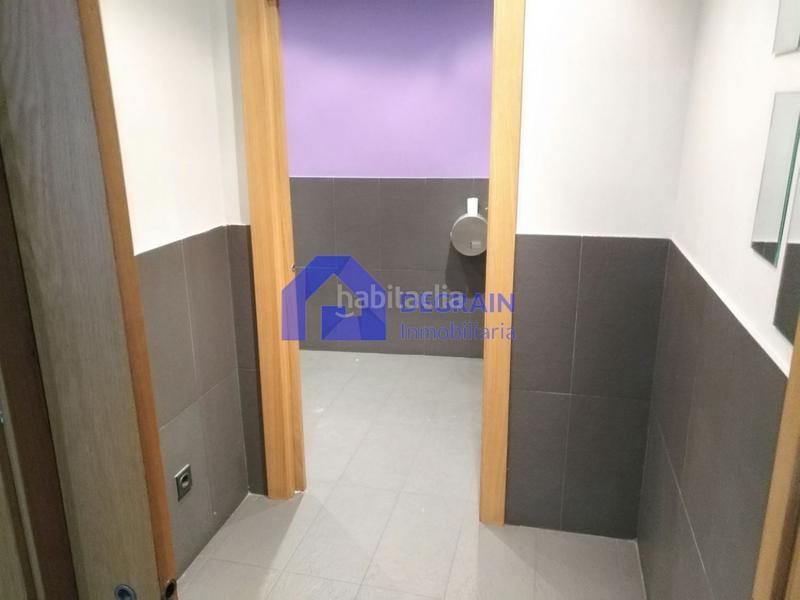 Foto 2f95cbb4-a6d0-4287-91e8-868d8a1bbb00. Affitto locale commerciale in Llano Gijón