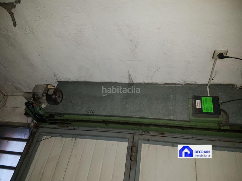 Foto d7752a1a-efc8-4f99-94aa-8830ab705cb3. Local comercial referencia6154telefono de informacion 684643991 rene local lado facultaldes del cristo este puede ser el local ideal para su negoc en Oviedo