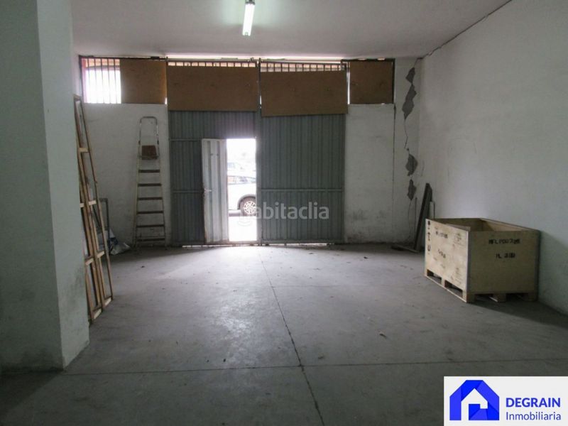 Foto e85ba3ca-79e5-40b6-9ce2-13056f758a43. Local comercial a Lugones Siero