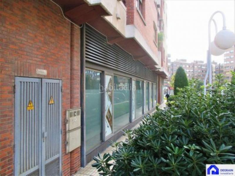 Foto 7c478719-36e4-4f5e-a5ae-061c5a7bc3f8. Alquiler local comercial referencia7312teléfono de información 684643991 rene local totalmente instalado de 1.300m2 lado huca condiciones a negociar en fun en Oviedo