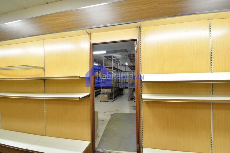Foto 753be5b2-86e4-4ee8-80f8-b43d41222e76. Local comercial a Ventanielles Oviedo