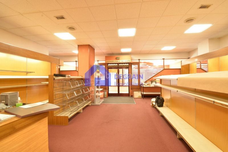 Foto b927cb29-525e-4074-b092-b9581b65d6a2. Local comercial a Ventanielles Oviedo