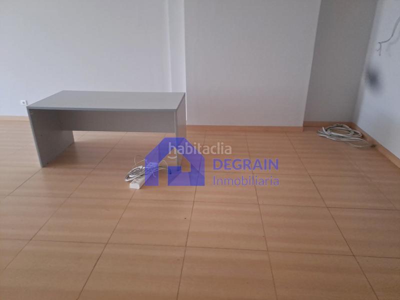 Foto 72a738c5-7f50-42ac-9331-5d0ff3edb85e. Oficina  en venta en el poligono de asipo ii en Llanera
