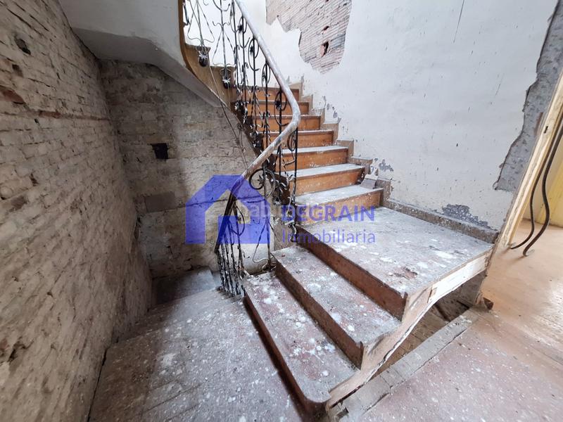 Foto 79b1d766-d8a1-4bd2-9a5f-f11f0649078d. Casa adossada a Lena