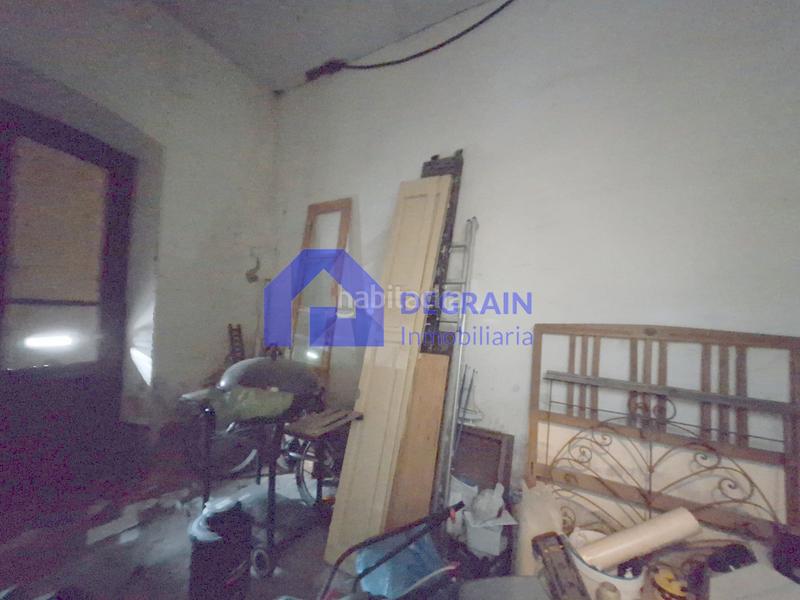 Foto b6368cf6-ac80-4d77-bd49-829eaa885d77. Casa adossada a Lena