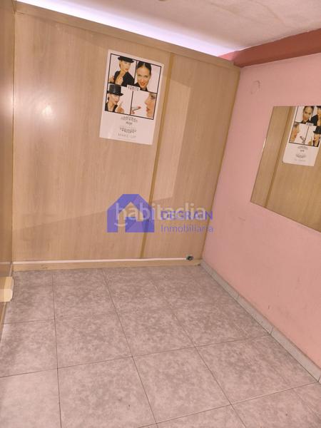 Foto 4df8321b-90ae-4bdf-bcd8-d3f2262f9445. Alquiler local comercial local instalado en el Llano en Gijón