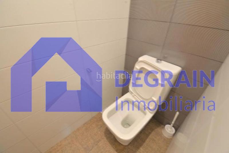 Foto 38426d4c-0681-4acb-9923-46e2dc7f64ed. Affitto locale commerciale in Fozaneldi - Tenderina Oviedo