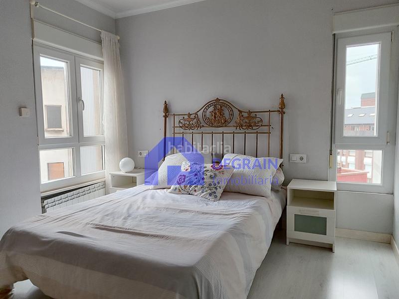 Foto 4d6d02ba-d05a-47f4-b10a-b958c942e799. Piso tres dormtorios en el centro en Milán - Pumarín Oviedo