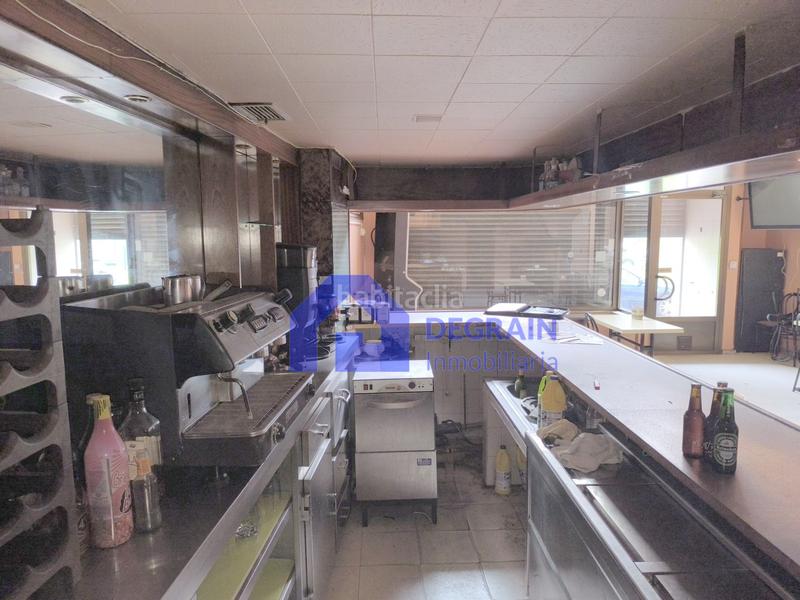 Foto 4bff4a83-4c42-4dd5-88d2-8a52860ba38c. Lloguer local comercial a El Natahoyo Gijón