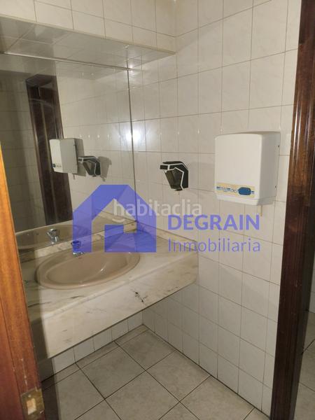 Foto c8c6c85d-b6a9-48da-a4d5-0ea97399d694. Lloguer local comercial a El Natahoyo Gijón