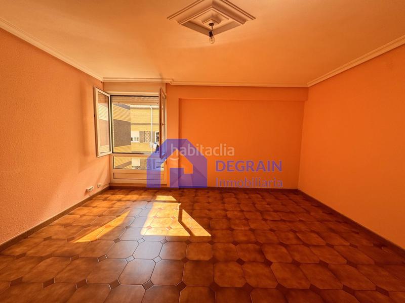 Foto c4d9ba3f-c697-4ae3-b606-94535ec3d710. Appartamento con riscaldamento in Colloto Oviedo