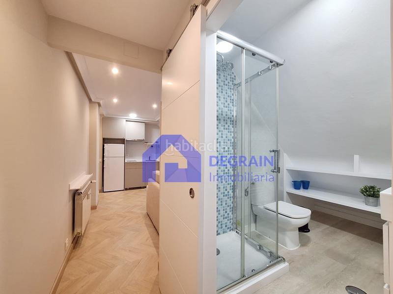 Foto 17d4b1f0-3e40-40ff-a2e9-68a78609af97. Affitto appartamento con riscaldamento in Milán - Pumarín Oviedo