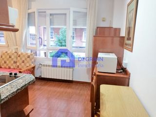 Miete Etagenwohnung  Oviedo - augusto junquera. Estudio amueblado en ciudad naranco