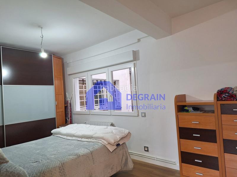 Foto a6f2b55f-d587-40b9-9e31-64c44c470527. Piso  en venta para entrar a vivir tres dormitorios garaje opcional en Oviedo
