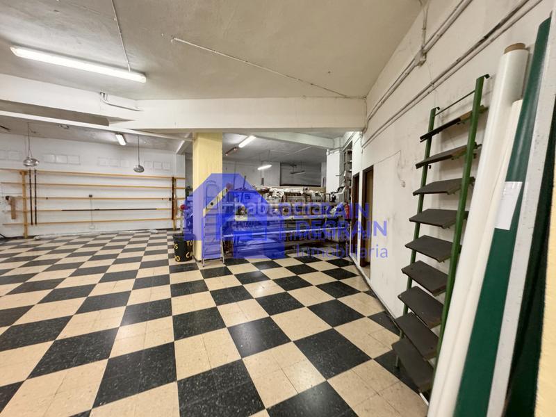 Foto 19b8d667-4255-4297-af51-a19c01e9f5a6. Locale commerciale in Masip Oviedo