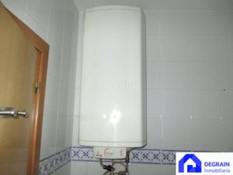 Foto 230184e1-661f-4ee6-ac58-898f92e2024f. Lloguer local comercial a Milán - Pumarín Oviedo