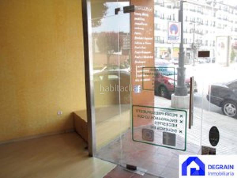 Foto ed5317c6-9406-4e5b-ba6b-151f23fff06e. Lloguer local comercial a Milán - Pumarín Oviedo