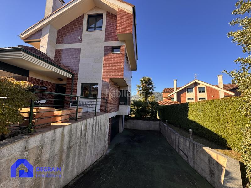 Foto 8f7cf88e-65b3-4a97-a32e-f2b154512aac. Casa Olivares chalet independiente de lujo en Olivares Oviedo