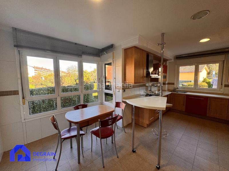 Foto ca9d2e15-d71a-4c78-82a2-fb28b5f0a8f2. Casa Olivares chalet independiente de lujo en Olivares Oviedo