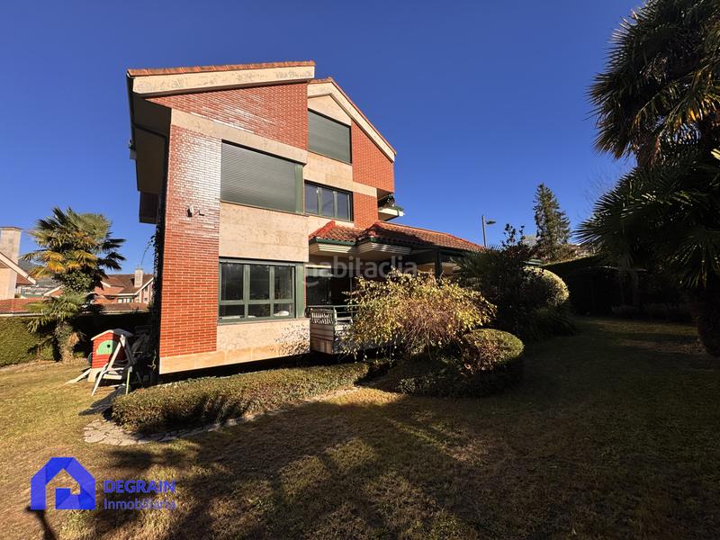 Foto db965802-8f36-4053-b5aa-7fa2689b5435. Casa Olivares chalet independiente de lujo en Olivares Oviedo