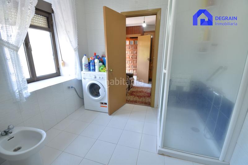 Foto 18fdee00-c431-4d68-a298-1726f58d3940. Haus mit heizung parking in Salas