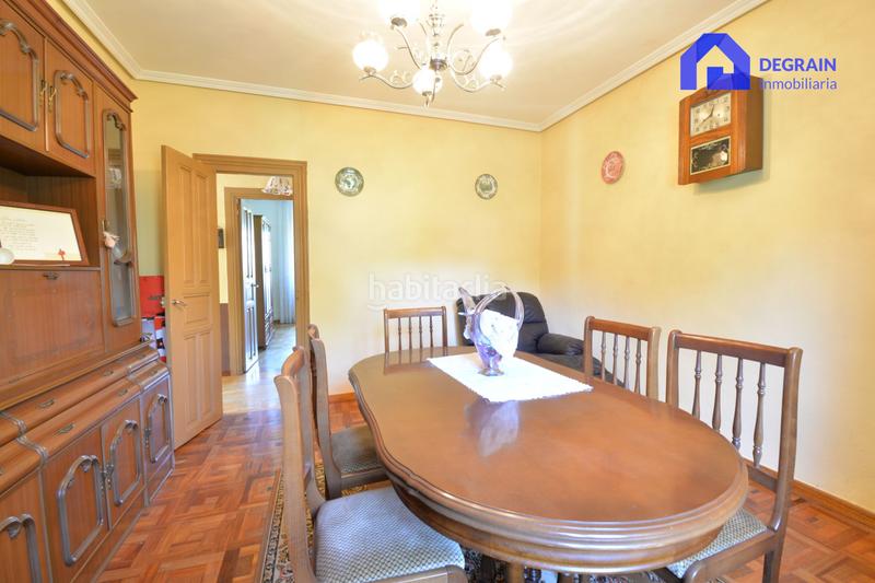 Foto 421f77b6-6b3d-43d6-9a73-79a258426dcf. Haus mit heizung parking in Salas