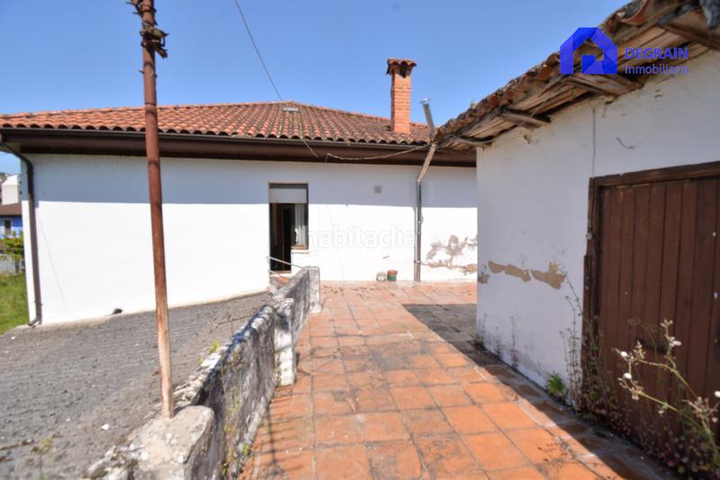 Foto 4f55a608-93f7-46b0-b81d-da0aafa47c2c. Haus mit heizung parking in Salas